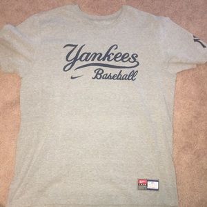 Nike Yankees baseball Tee Shirt